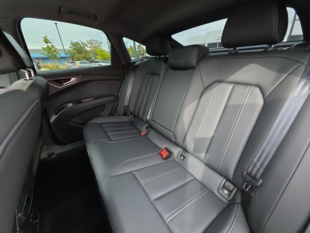 Used 2024 Audi Q4 e-tron Premium Plus AWD/4WD image 22