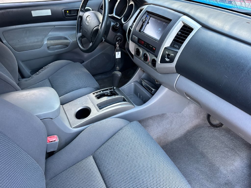 Used 2006 Toyota Tacoma PreRunner RWD image 15