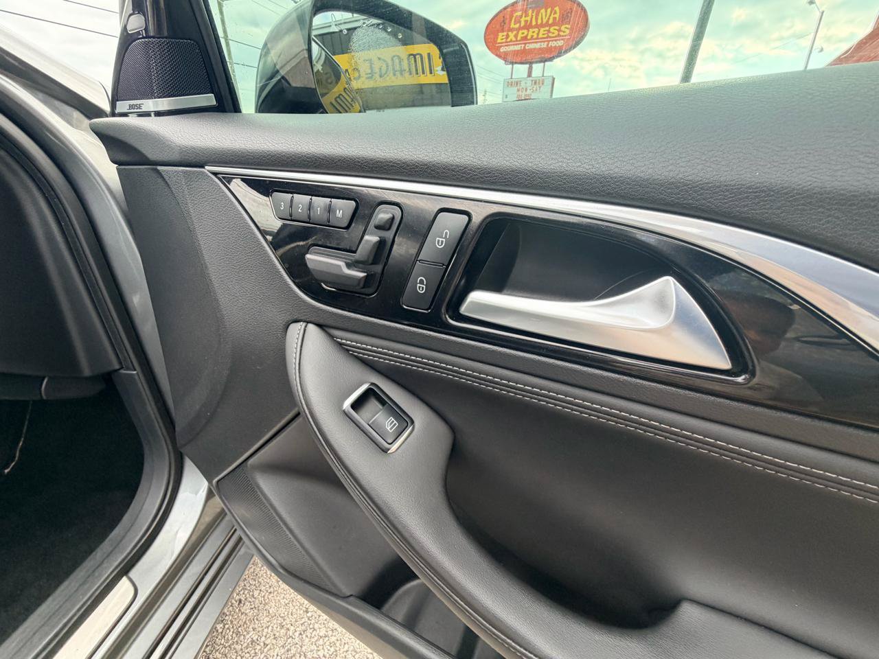 Used 2018 INFINITI QX30 Sport w/ Sport Leather Package FWD image 21