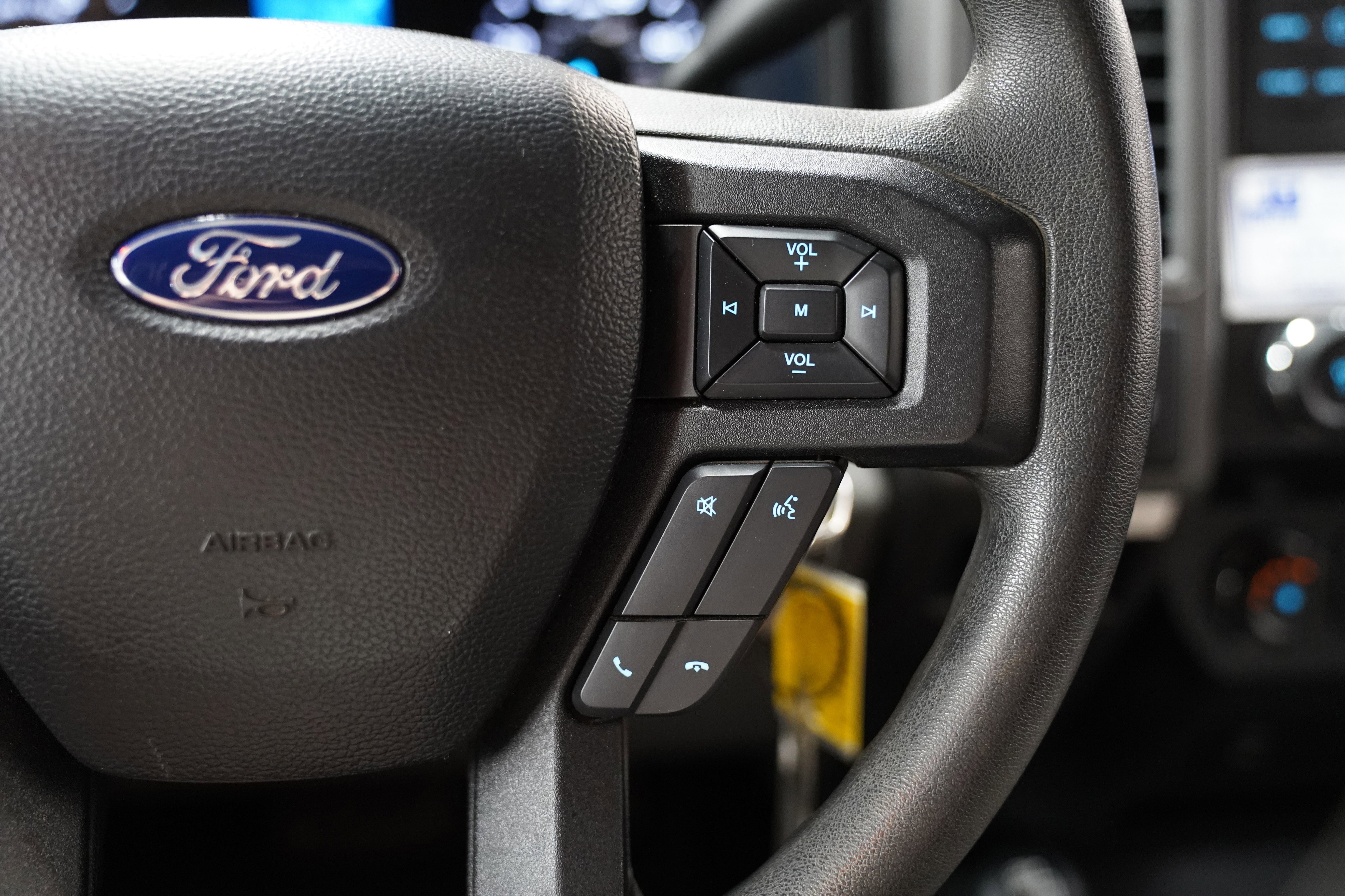 Used 2019 Ford F550 4x4 Regular Cab Super Duty image 17
