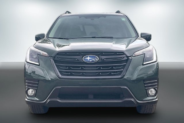 Used 2022 Subaru Forester Premium AWD/4WD image 2
