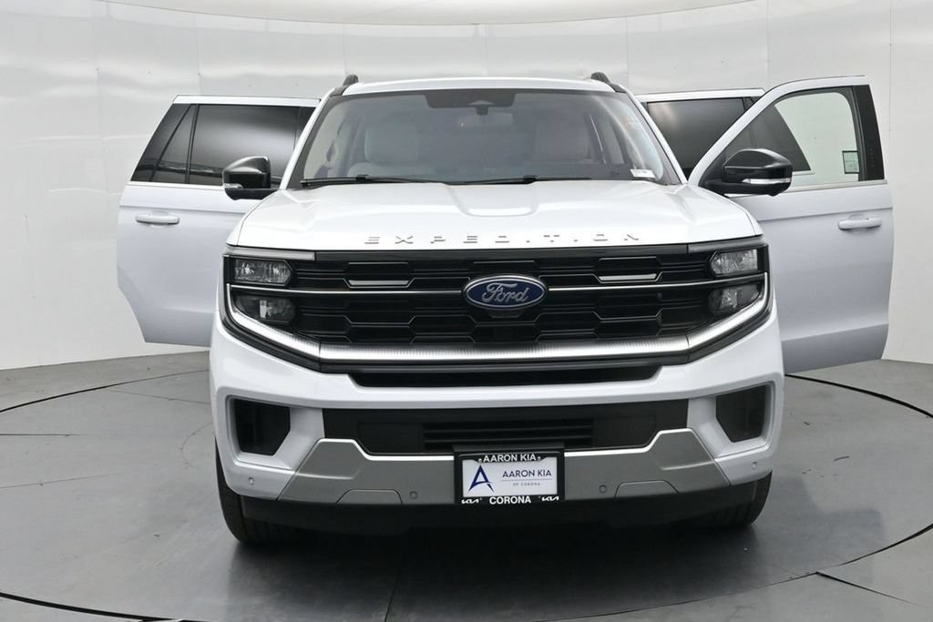 Used 2025 Ford Expedition Max Platinum AWD/4WD image 39