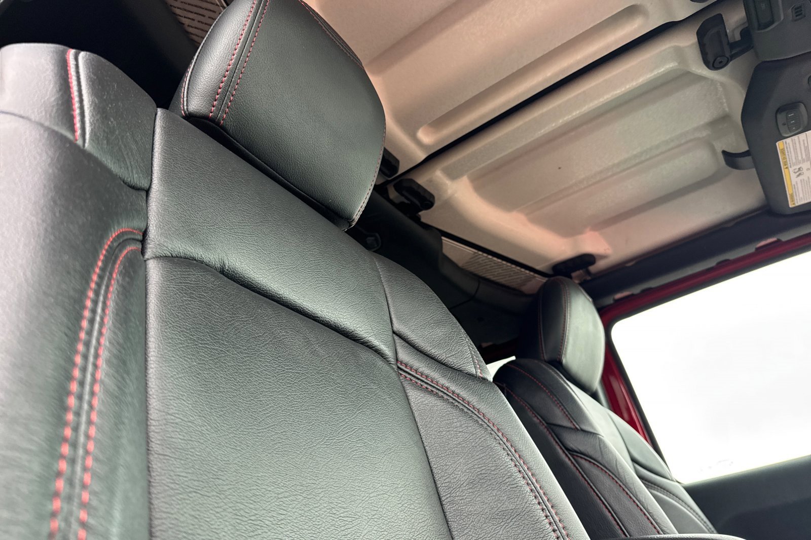 Used 2022 Jeep Wrangler Unlimited Sahara image 18