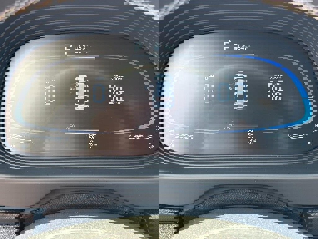 Certified 2025 Hyundai Venue Limited image 14