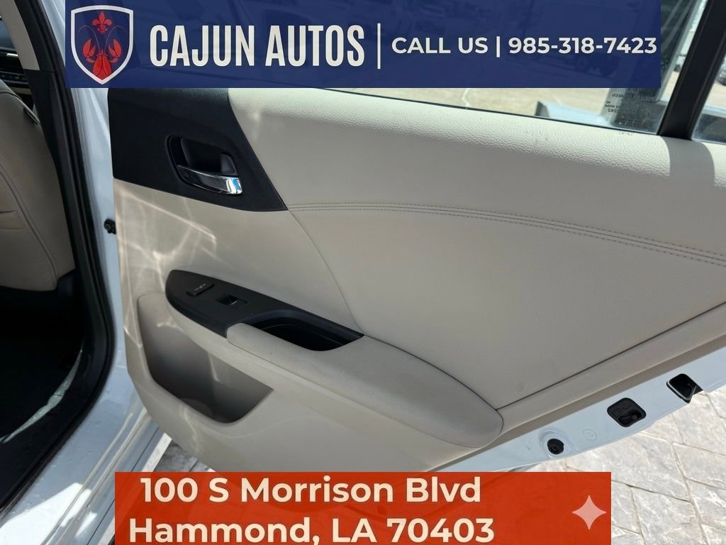 Used 2017 Honda Accord Touring image 25