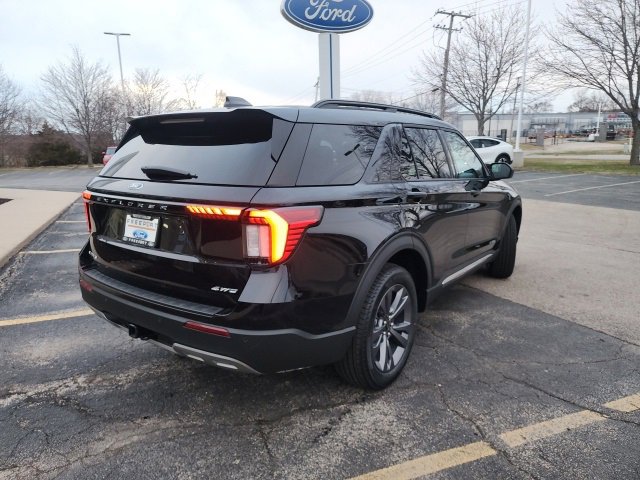 New 2025 Ford Explorer Active w/ Active Comfort Package image 8