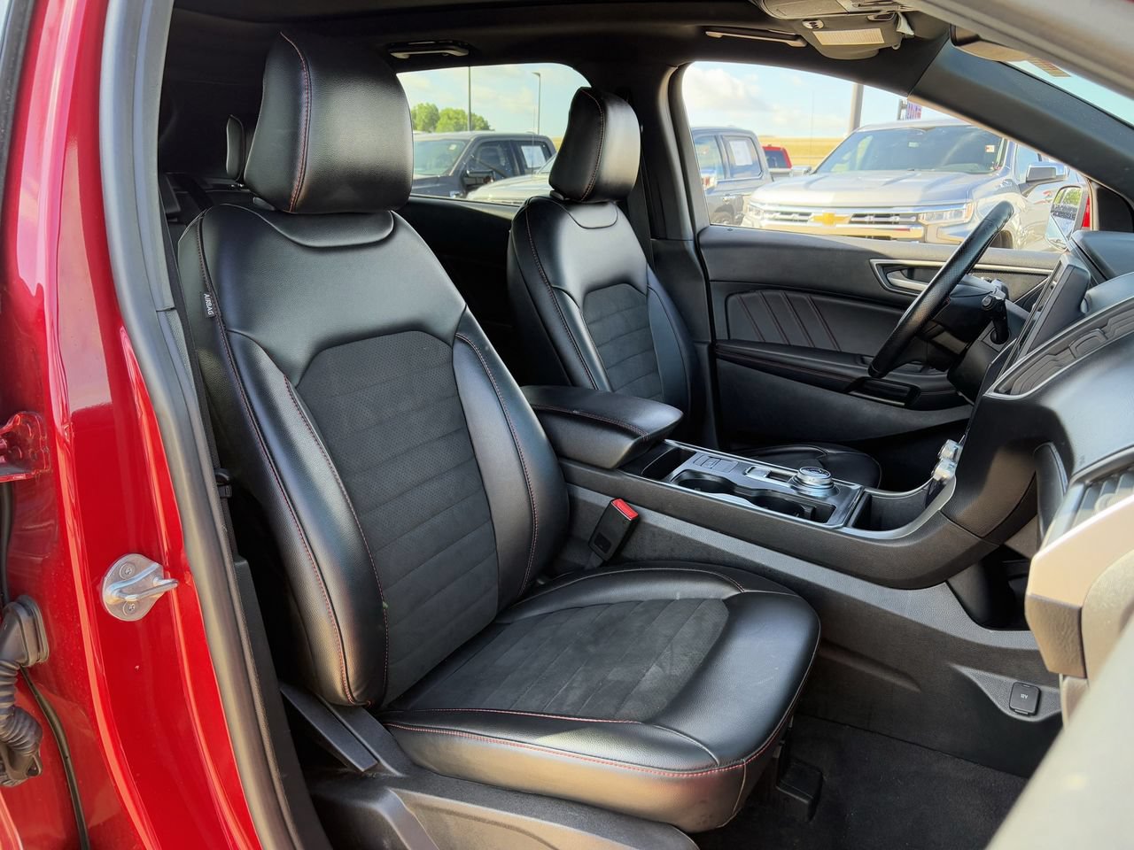 Used 2022 Ford Edge ST-Line AWD/4WD image 30