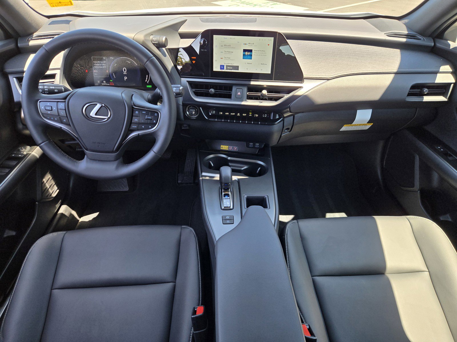 Used 2025 Lexus UX 300h FWD image 14