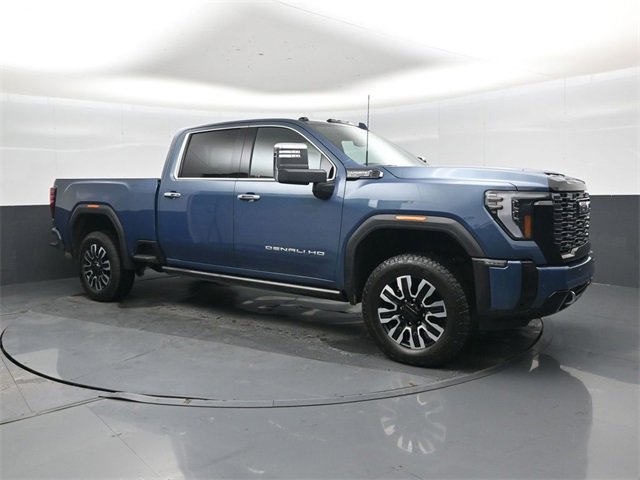 Used 2025 GMC Sierra 2500 Denali Ultimate image 1