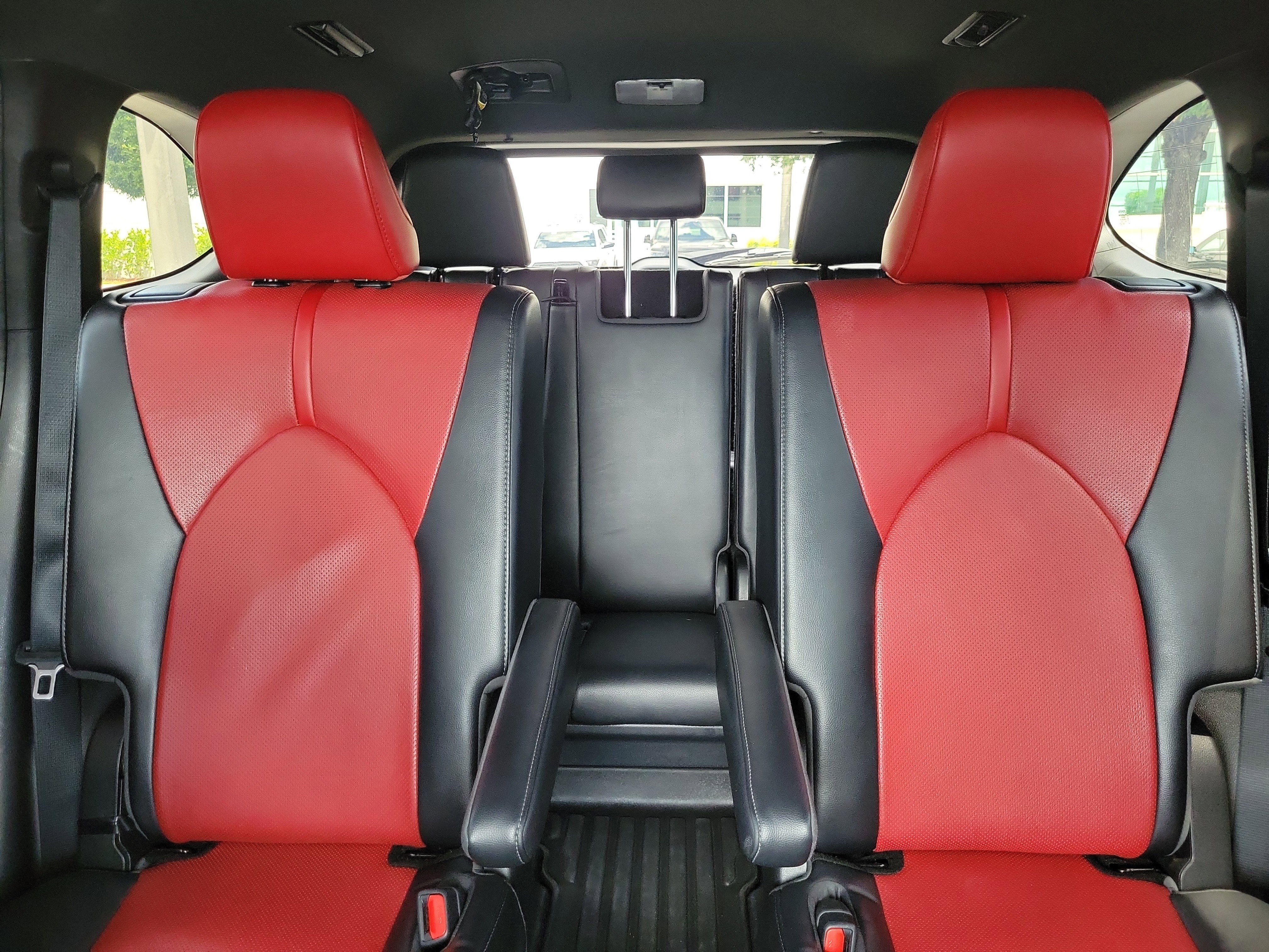 Used 2023 Toyota Highlander XSE FWD image 21