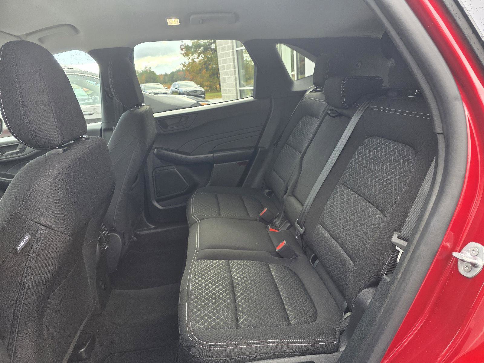 Used 2025 Ford Escape Active image 10