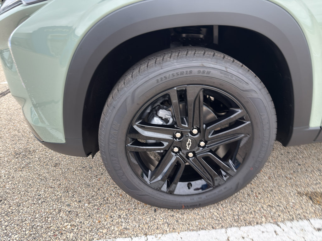 New 2026 Chevrolet Trax ACTIV w/ Driver Confidence Package FWD image 8