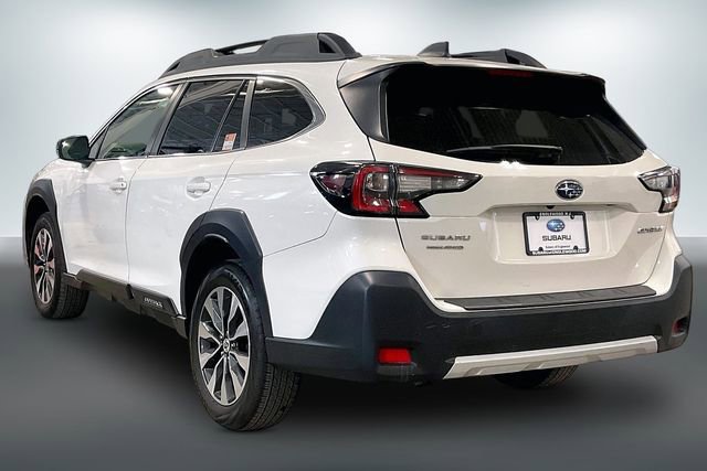 Used 2023 Subaru Outback Limited AWD/4WD image 12