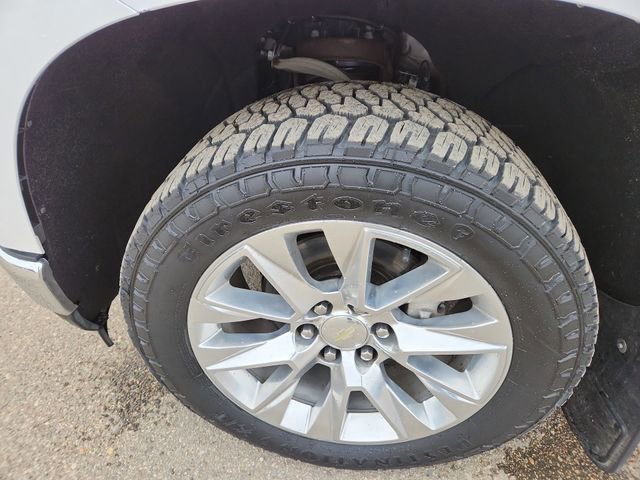 Used 2019 Chevrolet Silverado 1500 LTZ image 31