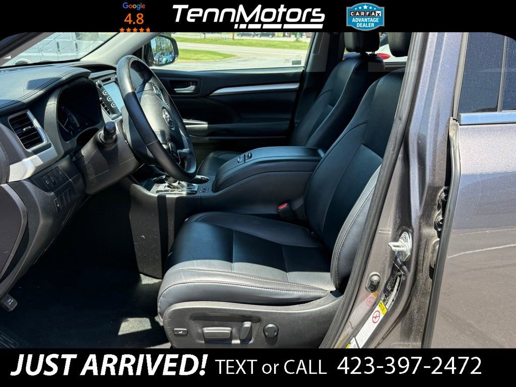 Used 2019 Toyota Highlander XLE AWD/4WD image 10