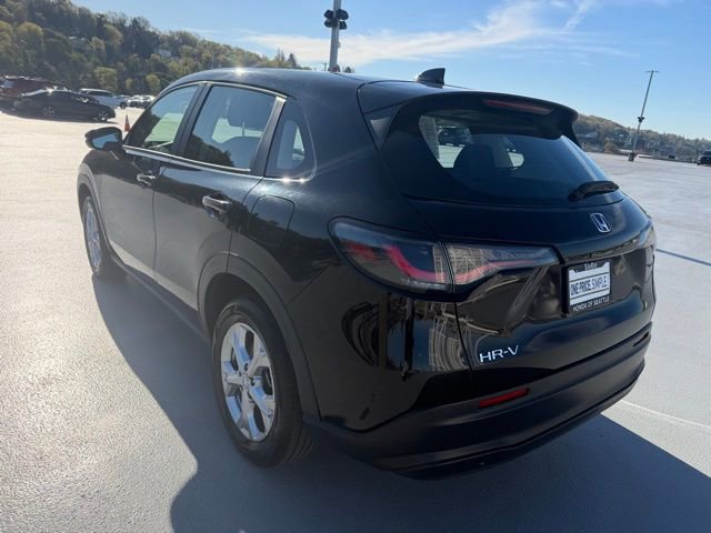 Certified 2023 Honda HR-V LX image 9