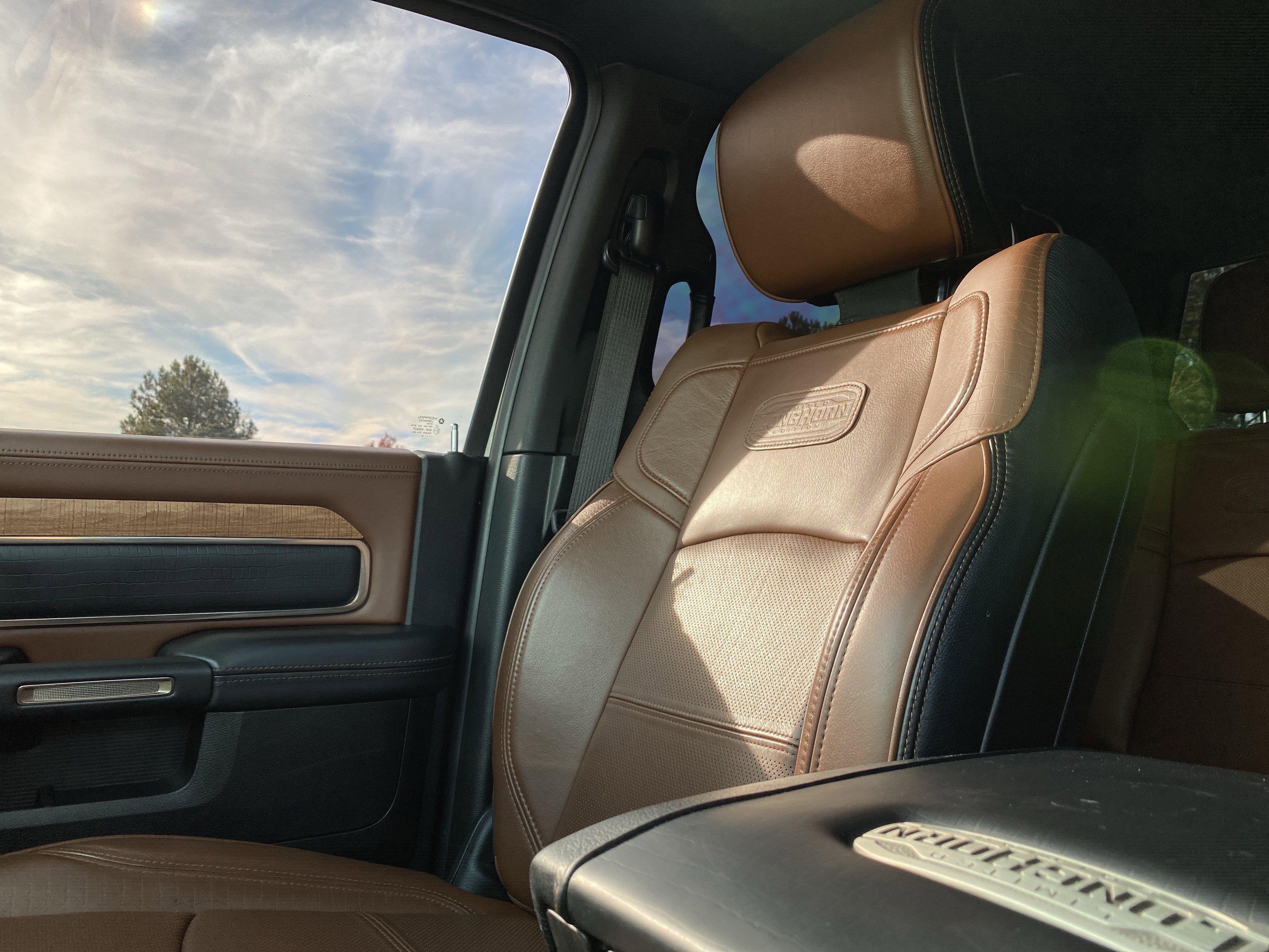 Used 2022 RAM 3500 Limited w/ Max Tow Package image 20