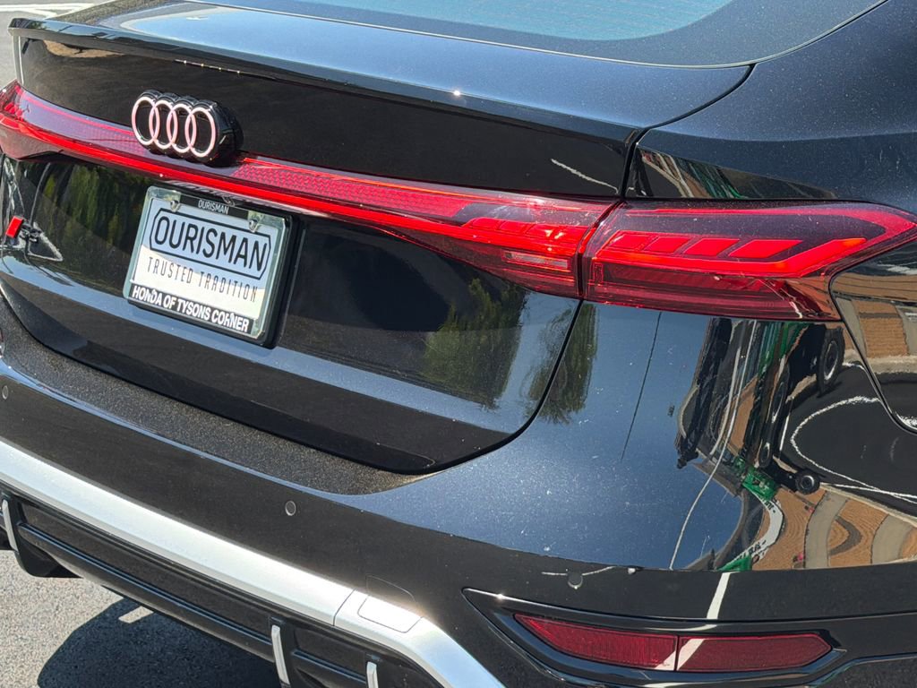 Used 2025 Audi S6 e-tron Premium Plus w/ Premium Plus AWD/4WD image 4