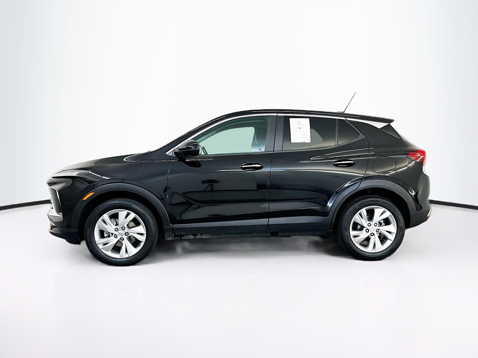 Used 2025 Buick Encore GX Preferred image 4