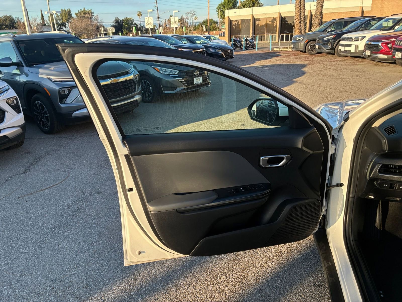 Used 2025 Kia K4 LXS image 18