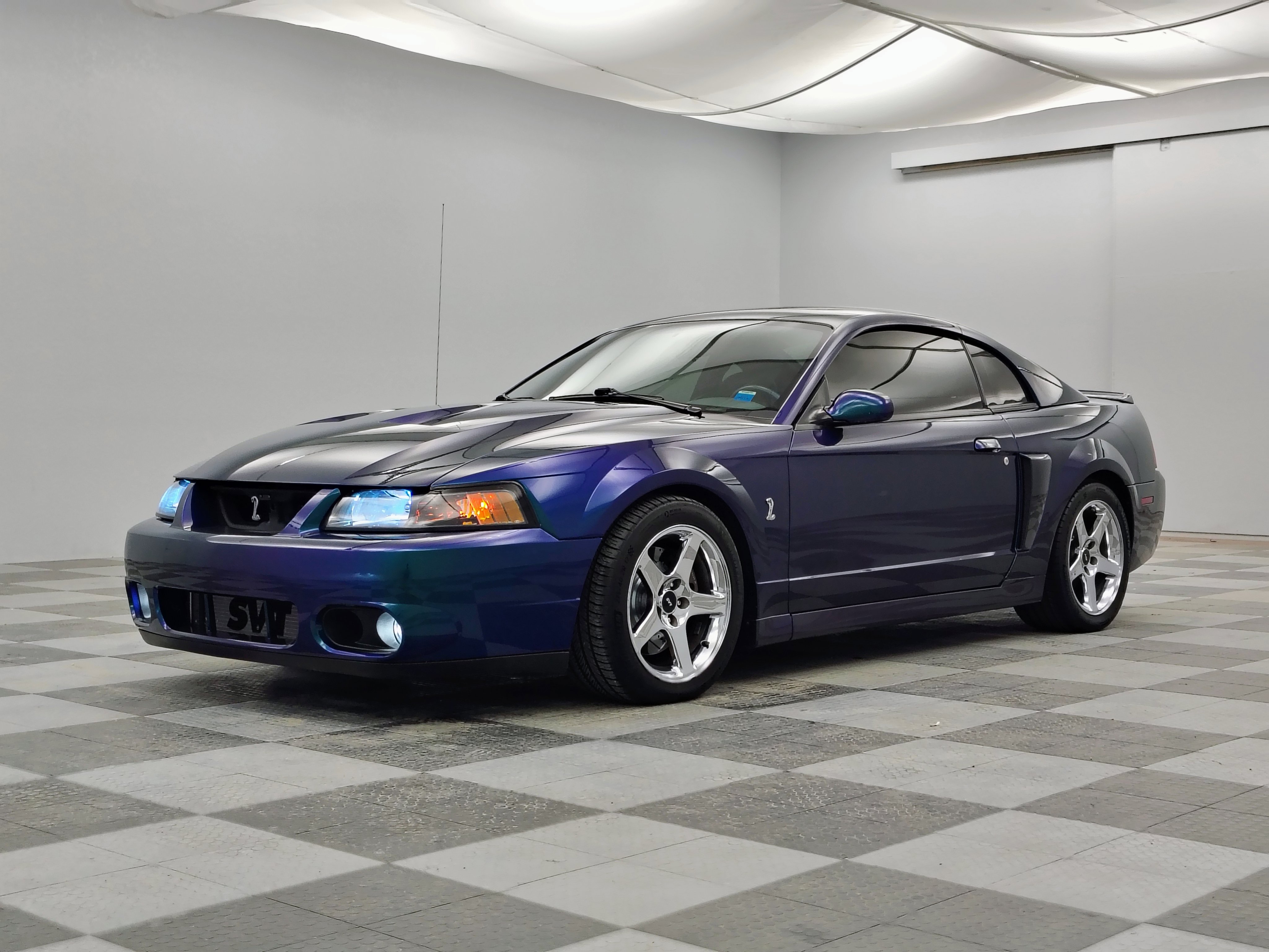 Used 2004 Ford Mustang Cobra RWD image 5