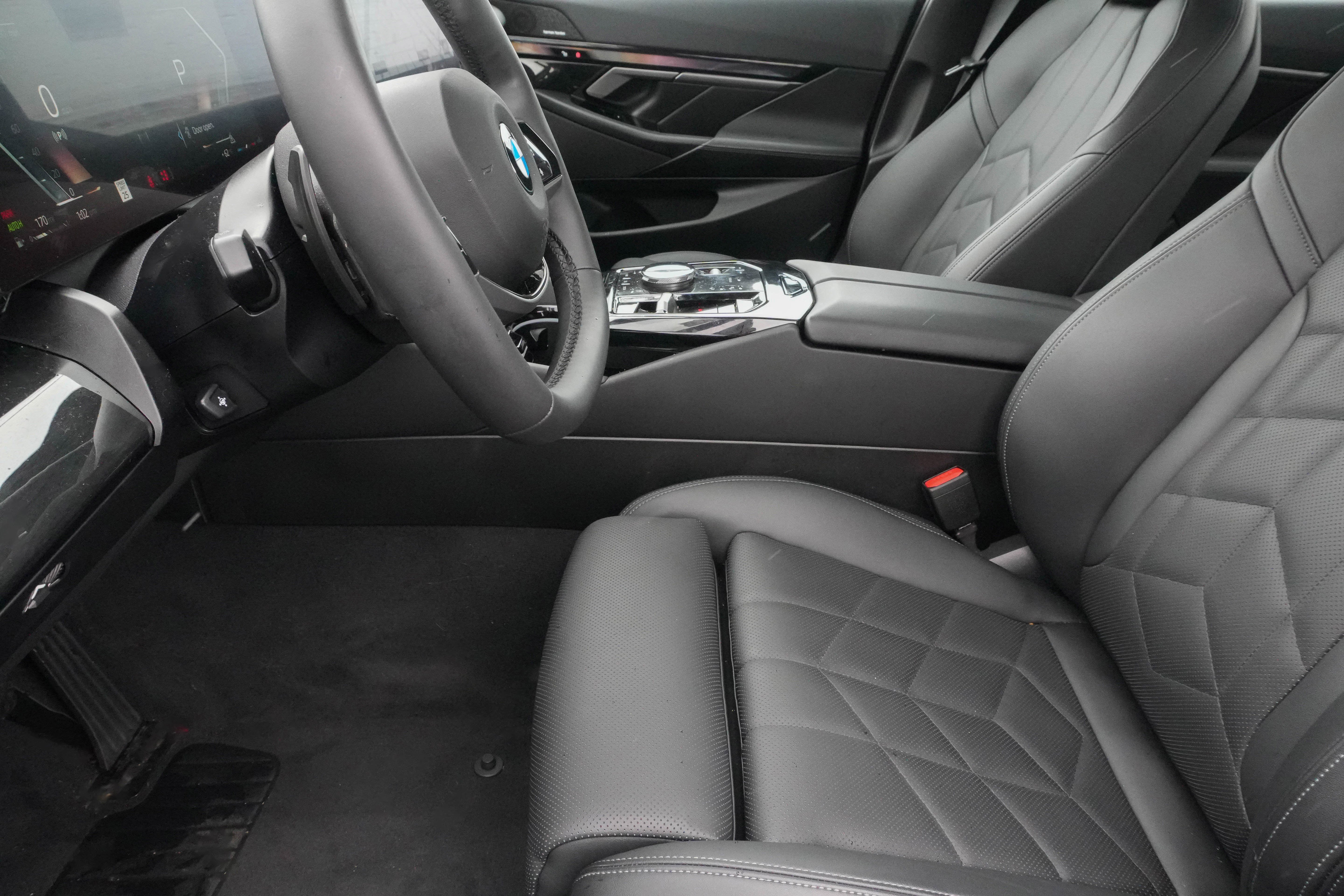 Used 2026 BMW 540i xDrive 540i xDrive image 12