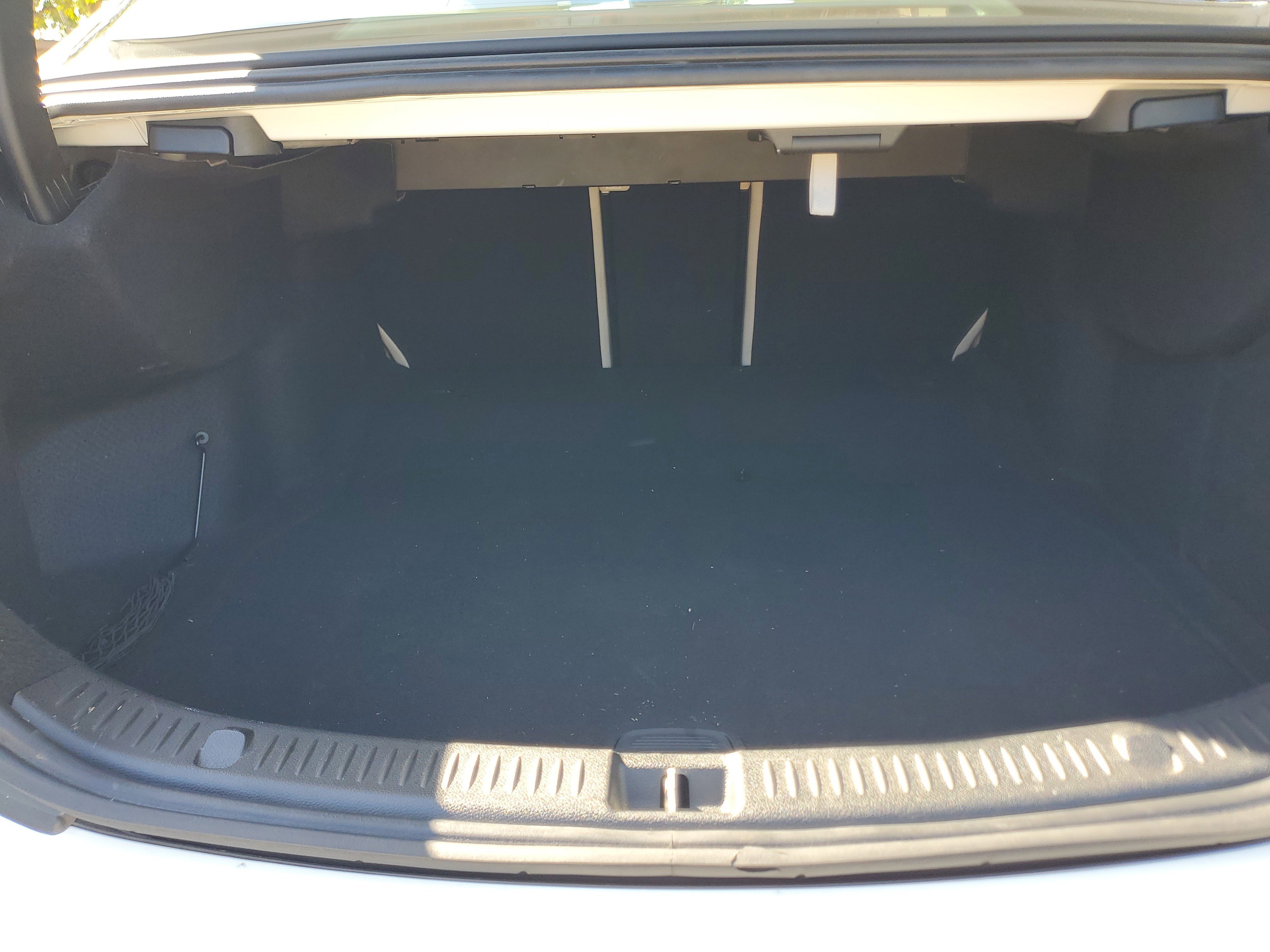 Used 2022 Mercedes-Benz E 350 Sedan image 9