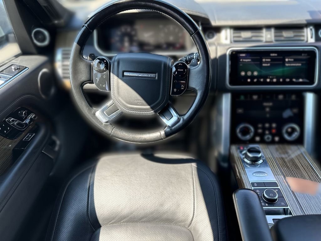 Used 2018 Land Rover Range Rover HSE image 22