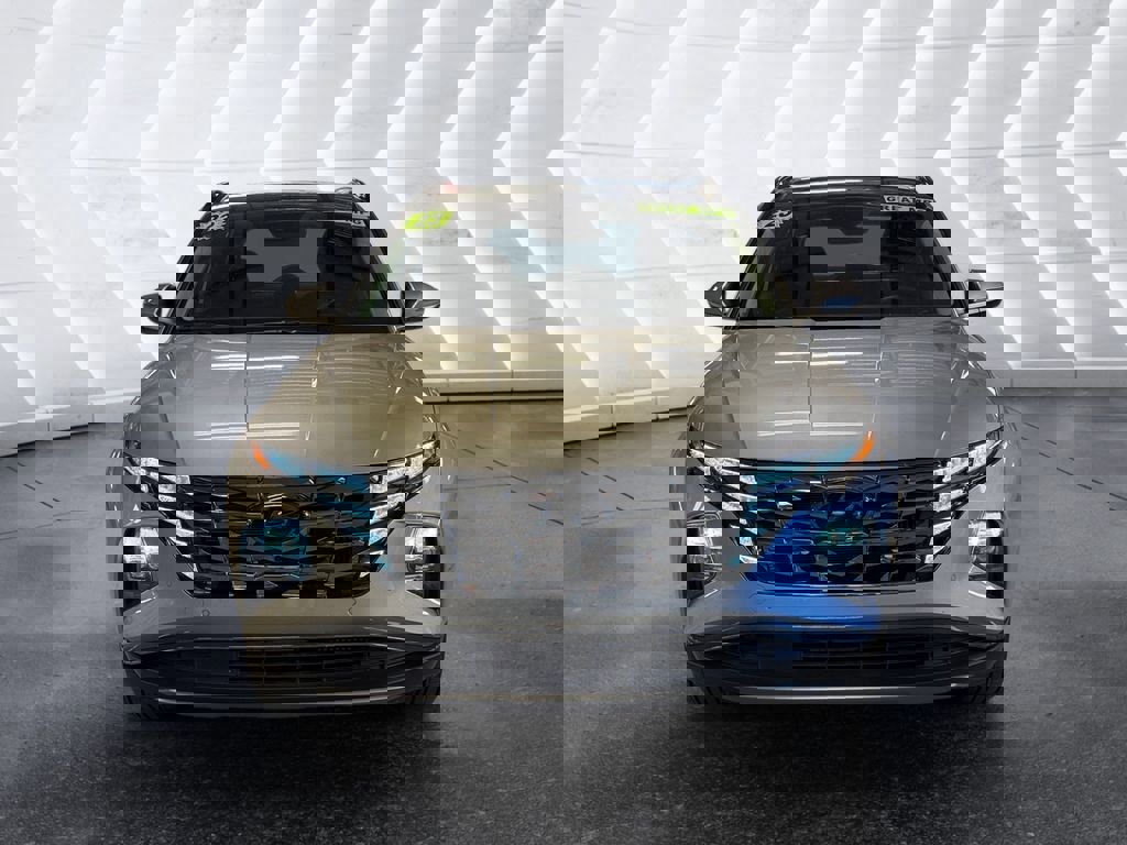 Used 2023 Hyundai Tucson Limited AWD/4WD image 2