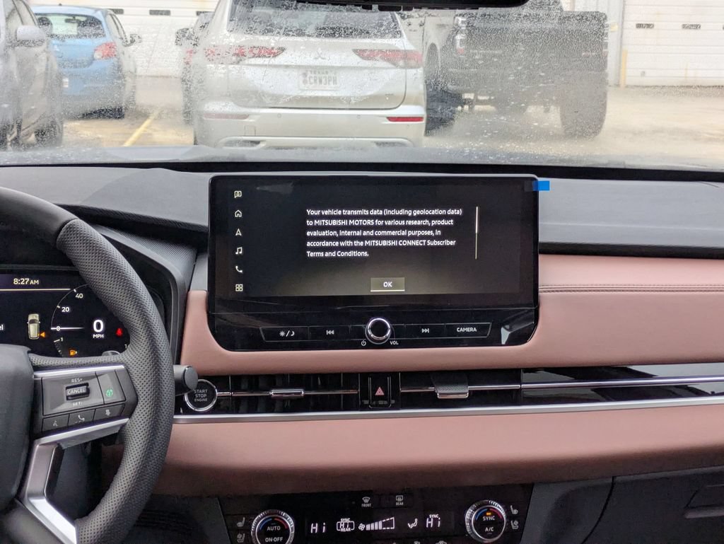 New 2026 Mitsubishi Outlander SEL FWD image 16
