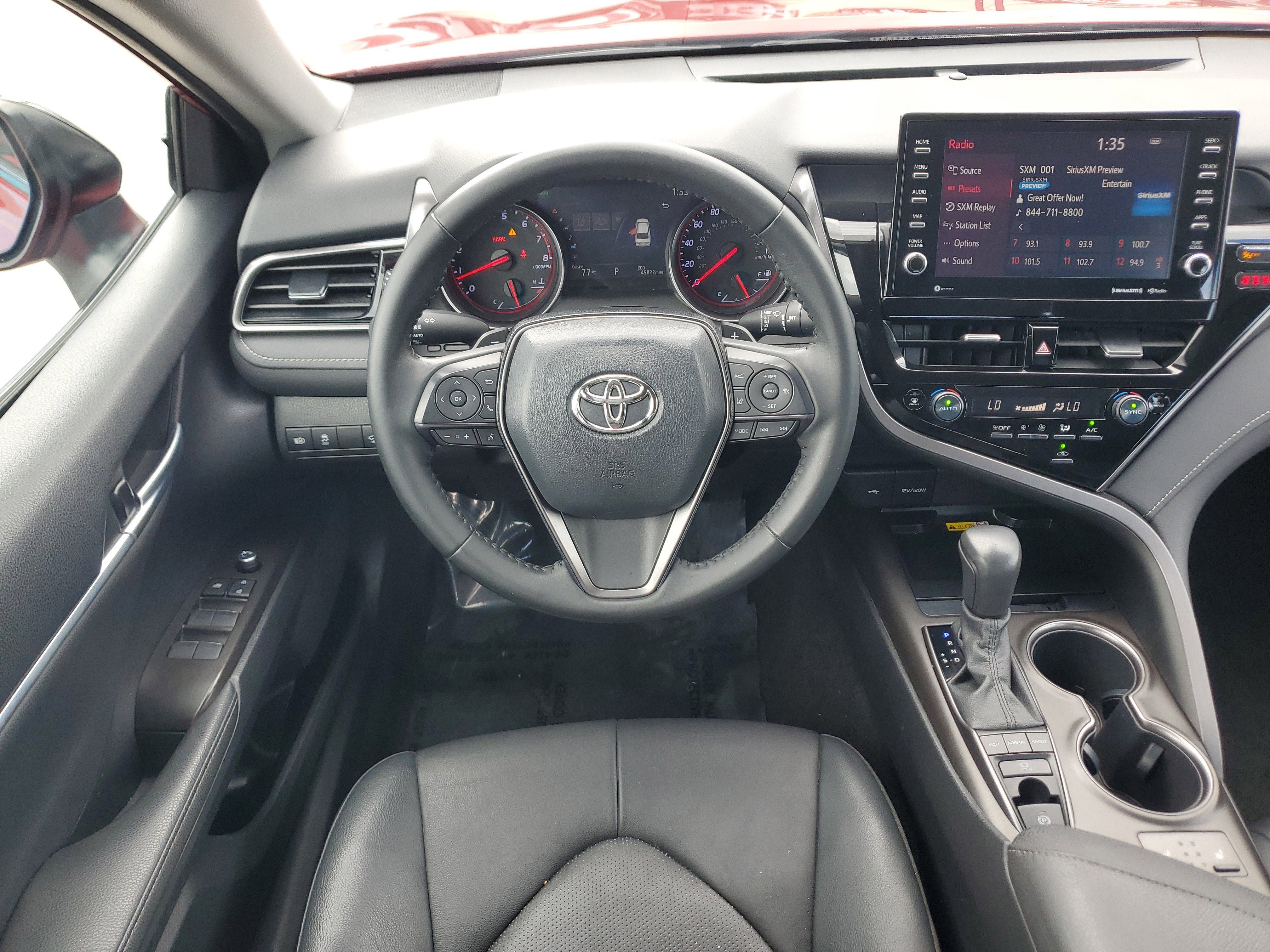 Used 2022 Toyota Camry XSE image 18