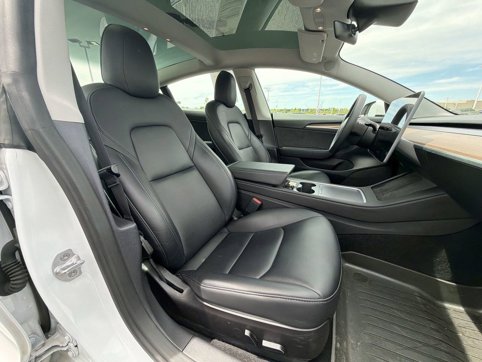 Used 2023 Tesla Model 3 Standard Range RWD image 25
