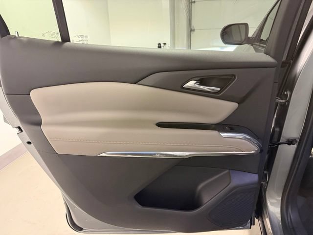Used 2024 Chevrolet Traverse LT AWD/4WD image 24