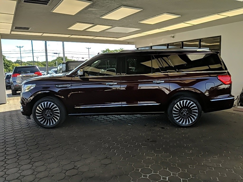 Used 2019 Lincoln Navigator L Black Label w/ Cargo Package image 8