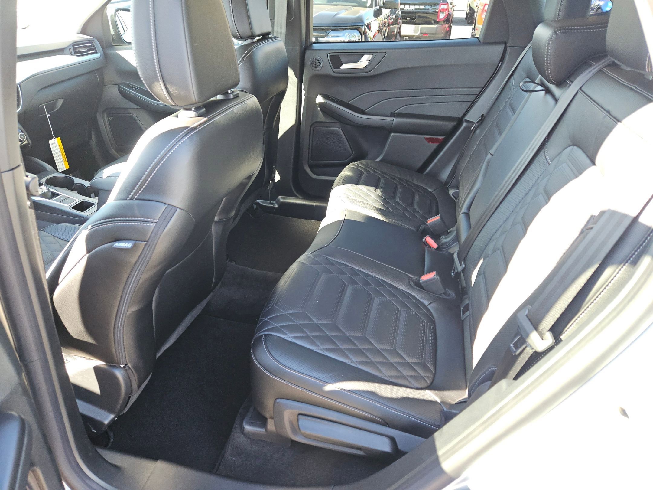 New 2024 Ford Escape SE w/ PHEV Premium Package image 17