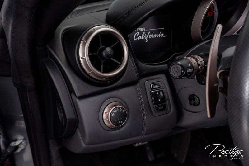 Used 2014 Ferrari California image 36
