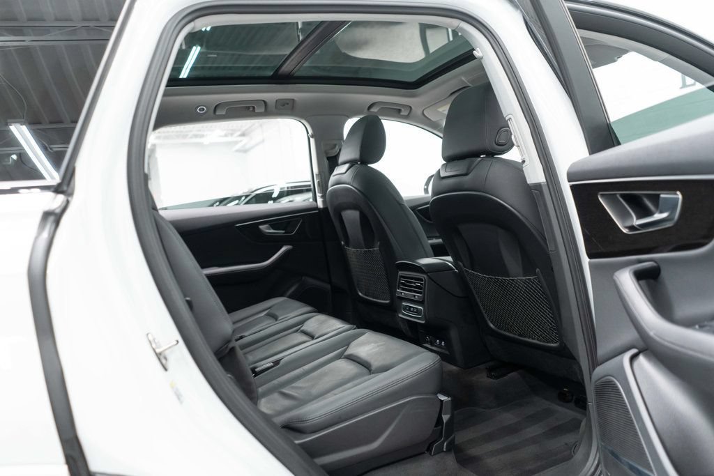 Used 2023 Audi Q7 2.0T Premium Plus w/ Premium Plus Package AWD/4WD image 12