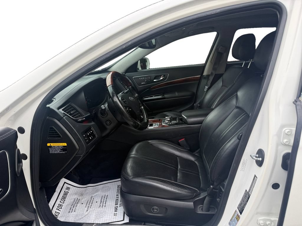 Used 2015 Kia K900 Luxury RWD image 9