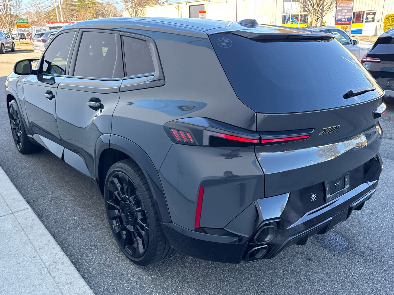 Certified 2025 BMW XM image 6