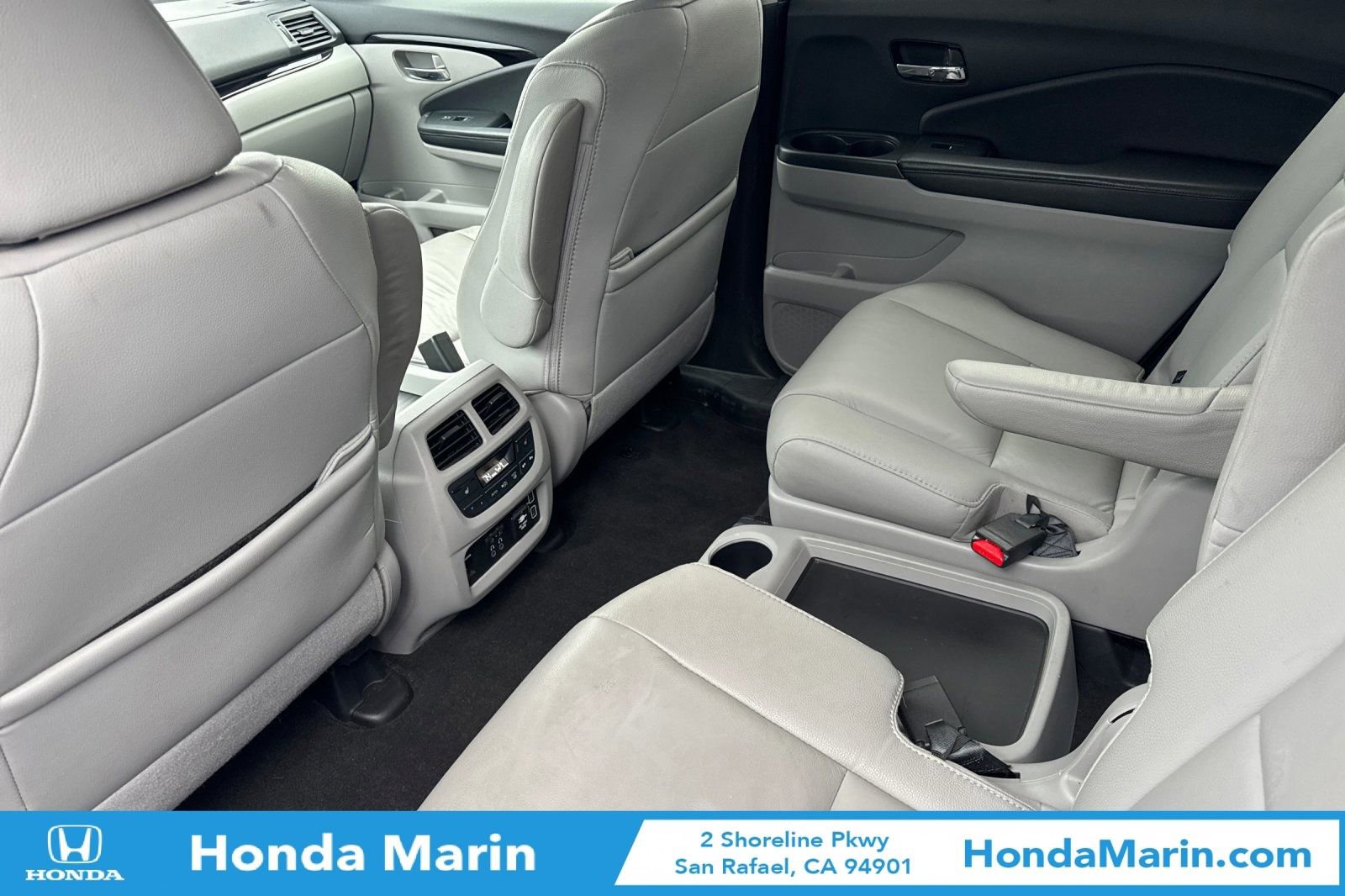 Used 2020 Honda Pilot Touring image 14