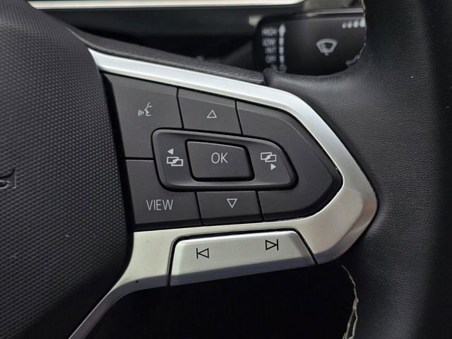 Used 2023 Volkswagen Tiguan SE image 12