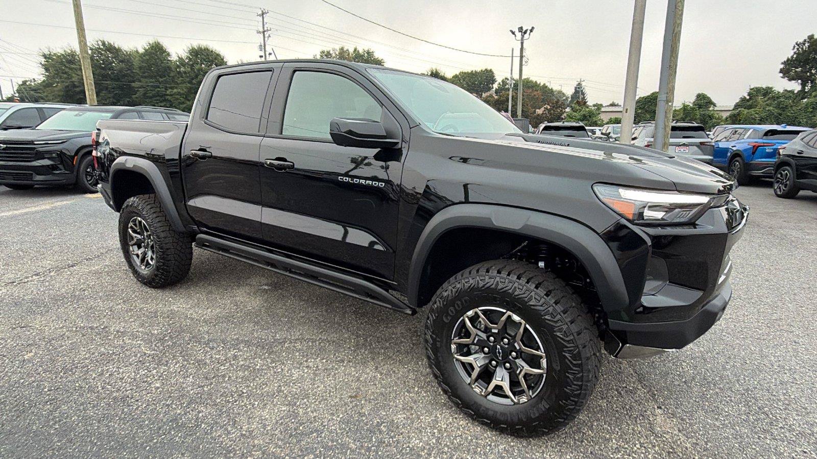 New 2026 Chevrolet Colorado ZR2 w/ Technology Package AWD/4WD image 7
