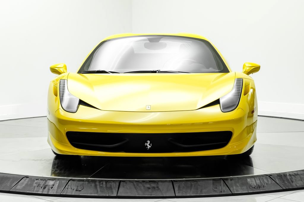 Used 2015 Ferrari 458 Spider RWD image 2