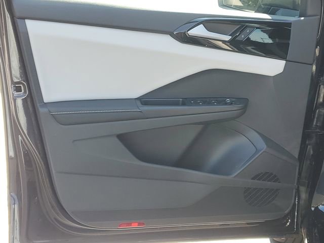 New 2025 Volkswagen Taos S image 8