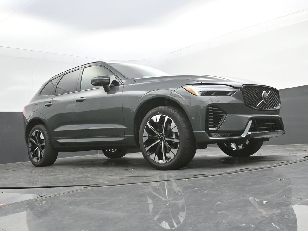 New 2026 Volvo XC60 B5 Plus w/ Climate Package AWD/4WD image 36