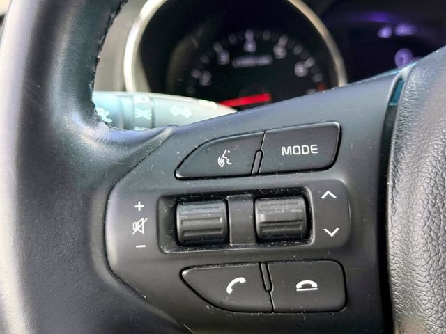 Used 2020 Kia Sedona EX FWD image 24