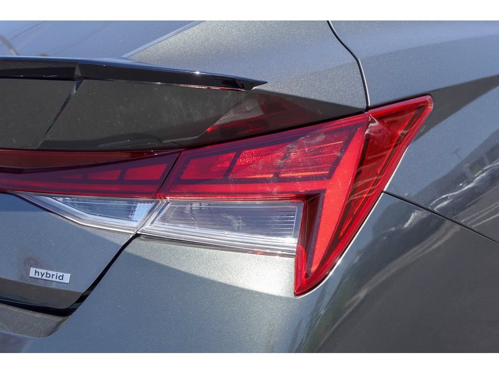 Used 2026 Hyundai Elantra SEL FWD image 5