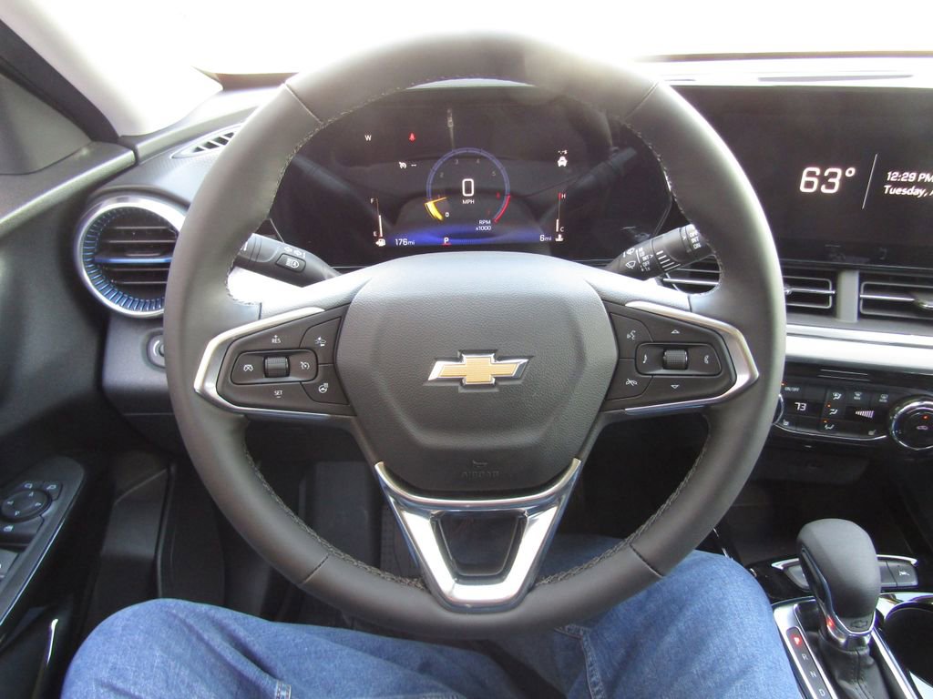New 2026 Chevrolet Trax LT FWD image 21