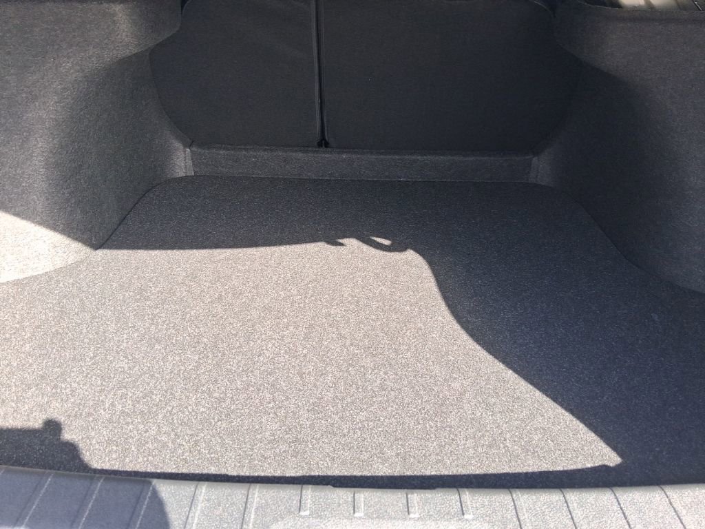Certified 2026 Nissan Sentra SR w/ Floor Mat Package image 6