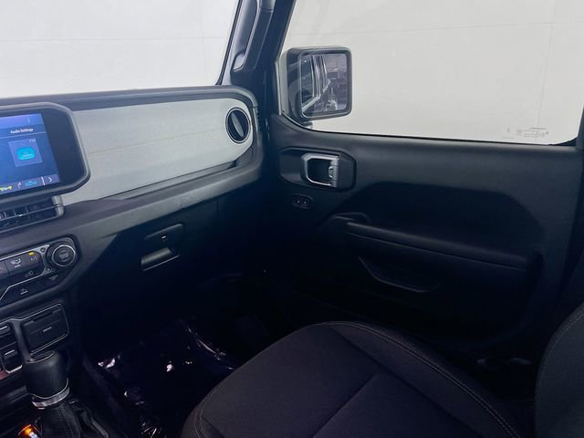 Used 2025 Jeep Gladiator Sport image 21